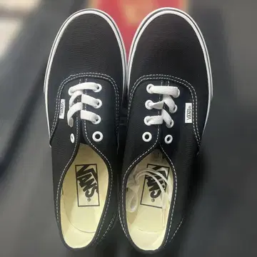 VANS Authentic Black White 스니커즈