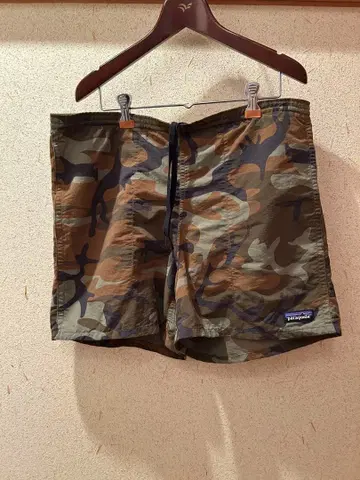 Patagonia 카모플라쥬 패턴 숏팬츠 XS