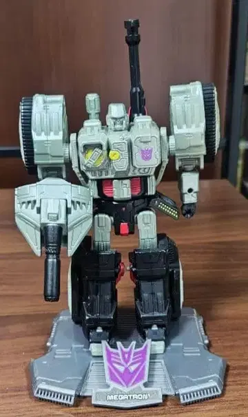트랜스포머 타이타늄 메가트론 타이타늄 시리즈
