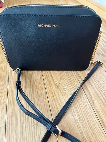 새상품급 MICHAEL KORS 숄더백 블랙