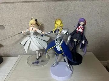 FGO 아르토리아 펜드라곤 랜서 릴리 BB 프라이즈 피규어