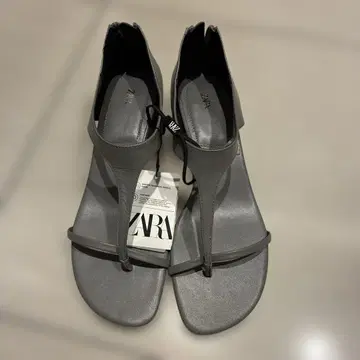 ZARA 키튼힐 그레이 38 미사용 새상품