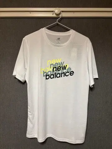 새상품 New Balance 티셔츠 (정가 5,280엔)