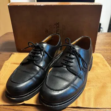 Berwick 4477BCVIBK 블랙 UK7 26cm