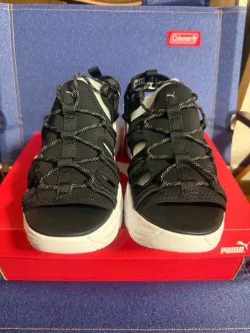 PUMA 통굽 샌들 블랙