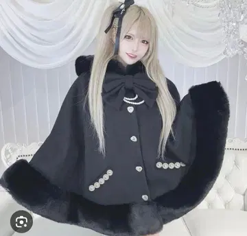 MARS 퍼 달린 리본 판초 블랙
