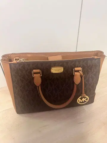 MICHAEL KORS MK 로고 토트백 브라운