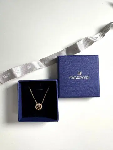 SWAROVSKI 목걸이 로즈 골드 컬러 (박스 포함)