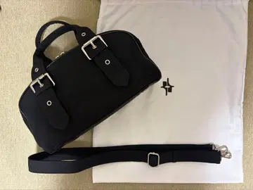 FINDKAPOOR 파인드카푸어 백 숄더