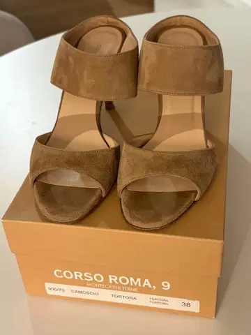 [컨디션 최상] CORSO ROMA, 9 스웨이드 뮬 샌들 38