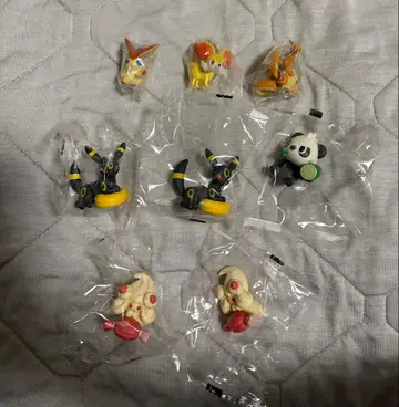 포켓몬 가챠 피규어 모음