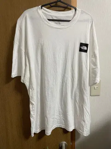 THE NORTH FACE 화이트 T셔츠 L사이즈