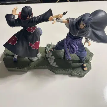 NARUTO 피규어 이타치 사스케 디오라마