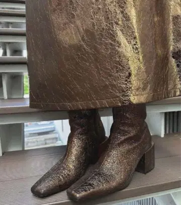 ameri UND CRACKED METALLIC BOOTS M 사이즈