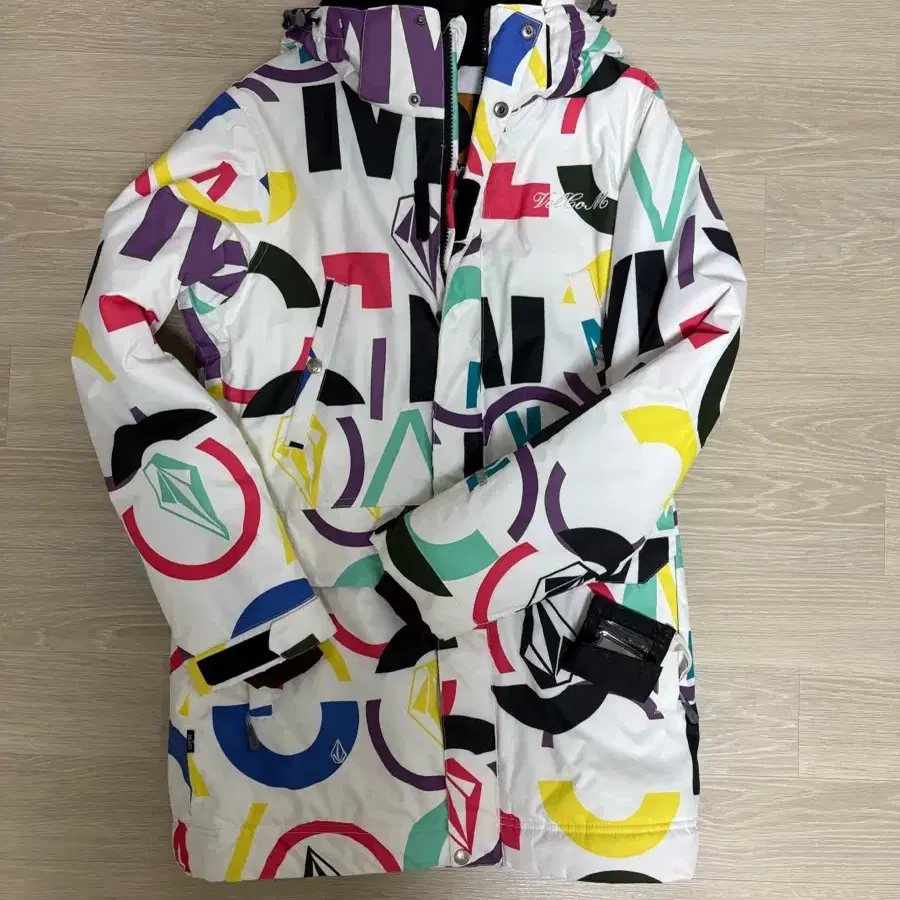 GOLDWIN Sweden Alpine Team Ski Jacket | Bunjang Global