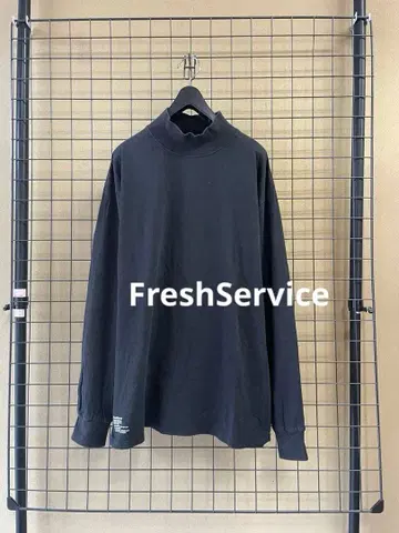 FreshService CORPORATE L/S MOCK NECK TEE