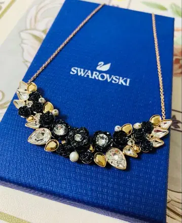 스와로브스키 Swarovski 목걸이 장미