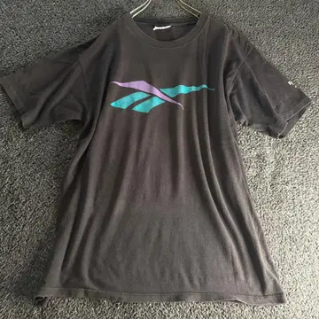 Reebok 리복 티셔츠 블랙 로고 프린트 벡터