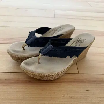 ISLAND Slipper