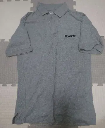 여름 세일! 새상품급 vertx 피케 셔츠 그레이