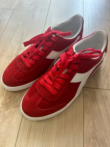 [ 새상품/미사용 ] diadora/디아도라 스니커즈 26cm