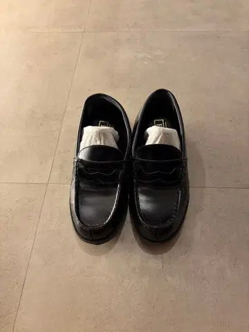 ENRICO CLASSIC 로퍼 블랙 22.5 1회 사용 응모