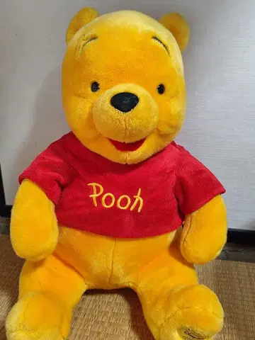 일본 한정판 디즈니 스토어 DISNEY 곰돌이 푸 푸우 봉제 인형