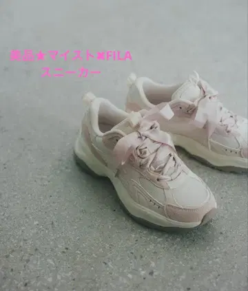 새상품급 FILA 스니커즈 화이트와 핑크 컬러