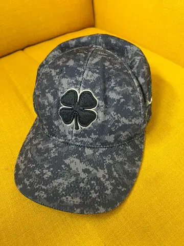 블랙 클로버 카모플라쥬 캡 네이비