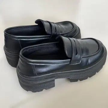 SHEIN 통굽 로퍼