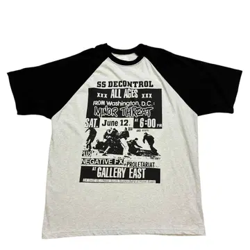 SLOGAN MINOR THREAT 래글런 T셔츠 아이보리 블랙