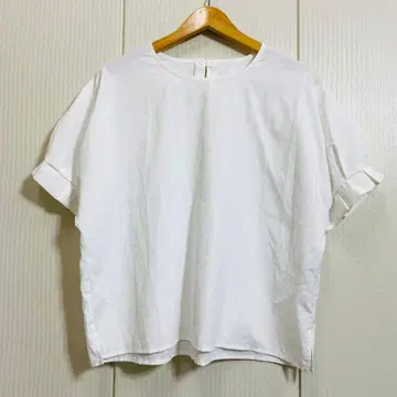 23SS LEILIAN 레리안 플러스하우스 소매 턱 반팔 블라우스 13+