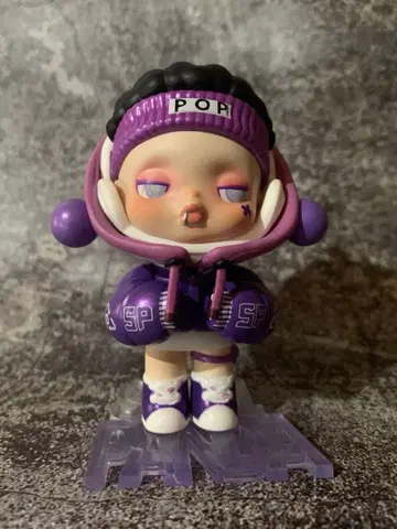 POPMART SKULLPANDA HYPEPANDA