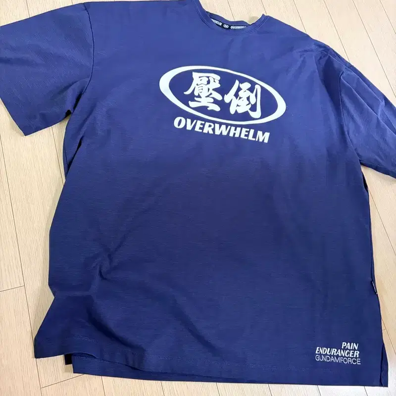 OVERWHELM 압도 반팔