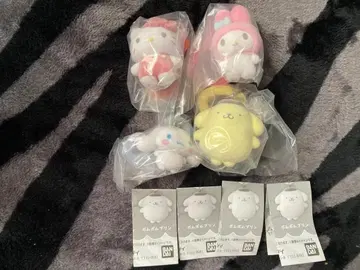 산리오 캐릭터즈 컬러풀 카라비너 마스코트 참 세미 컴프 새상품 즉시 결제