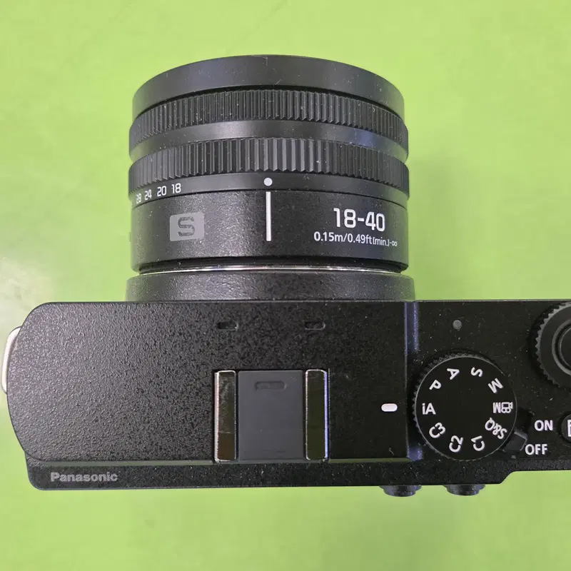 파나소닉 S9 18-40 미러리스 카메라 판매합니다 그린색 입니다
