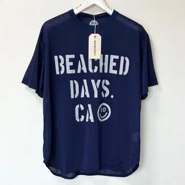 새상품 BEACHED DAYS 비치드데이즈 래쉬가드 반팔 T셔츠