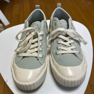 SKECHERS 에어-쿨드 메모리 폼 스니커즈