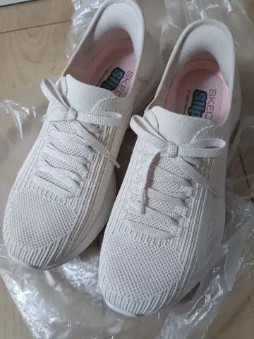 SKECHERS Slip-ins 스니커즈 화이트