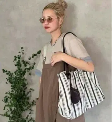 시마무라 오나츠 스트라이프 토트백