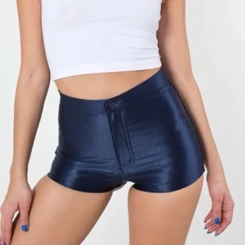 정품 아메리칸 어패럴 디스코 쇼츠 네이비 아이보리