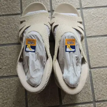 Skechers Slip-ins 샌들 베이지 새상품급