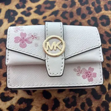 MICHAEL KORS 키케이스 사쿠라 패턴 화이트
