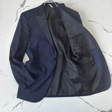 아자부 테일러 턱시도 체크 피크 라펠 네이비 레다 원단 S