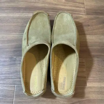새상품급 클락스 UNITED ARROWS 별주 나탈리 메이플 27.5