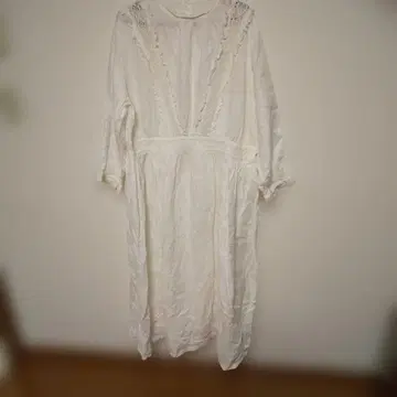 린넨 100% 화이트 레이스 절개 롱 원피스