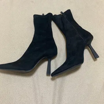 ZARA 자라 숏부츠 스웨이드 느낌 블랙 38 24.5cm 힐