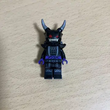 LEGO 미니 피규어 구매자에게는 덤 미니 피규어가 증정됩니다!