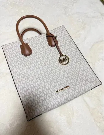 [ 가격 인하 중 ] MICHAEL KORS 핸드백