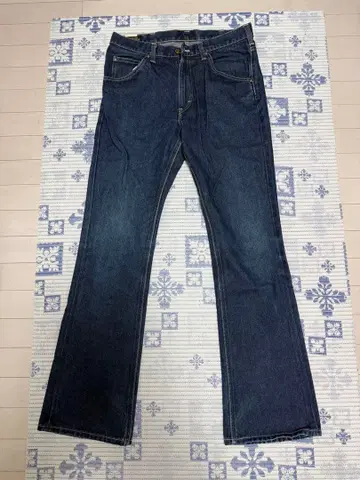 리 부츠컷 데님 팬츠